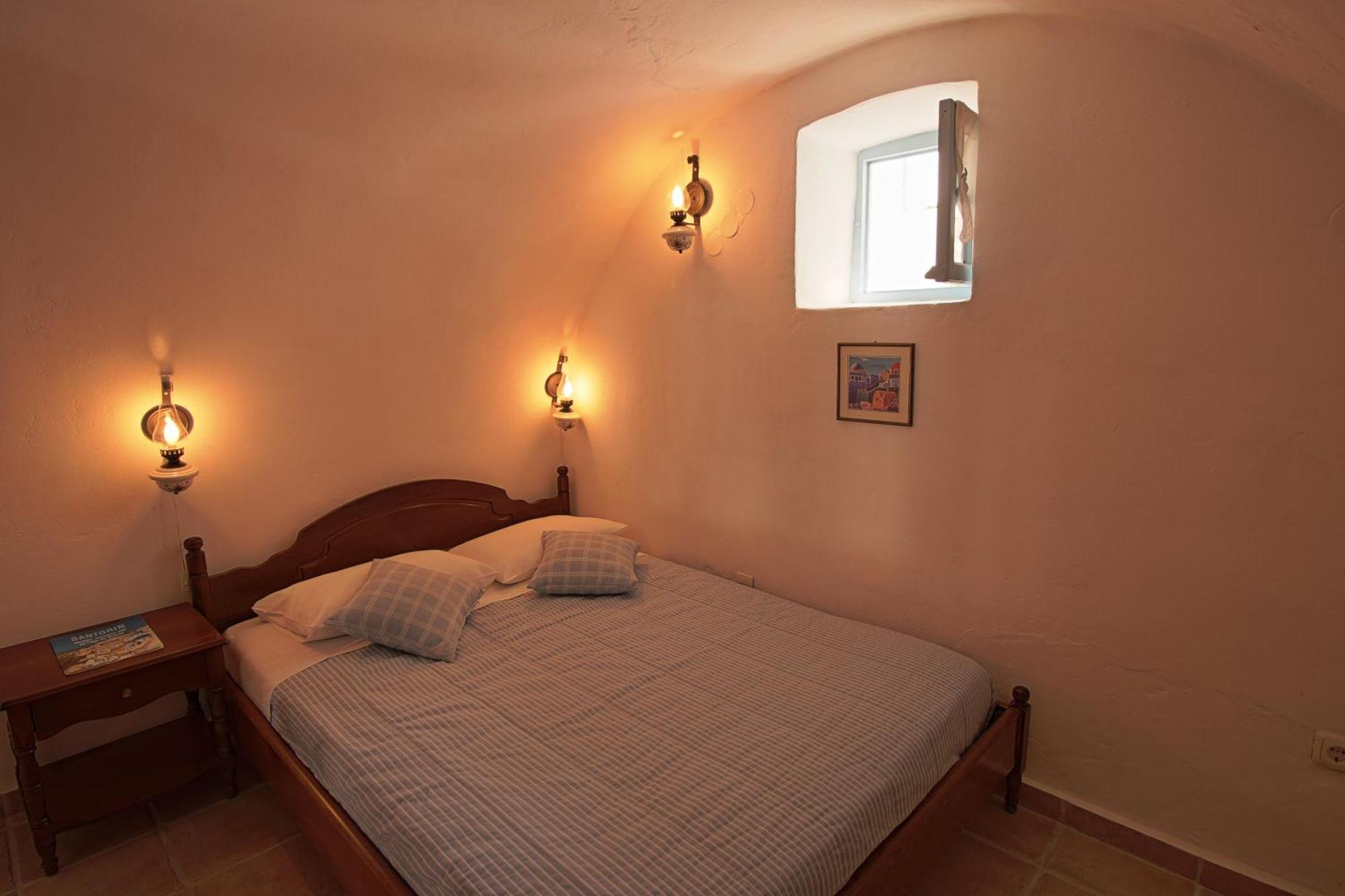 Aethrio Sunset Village - Oia Phòng bức ảnh